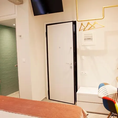 Ionos And Apartament Salonic