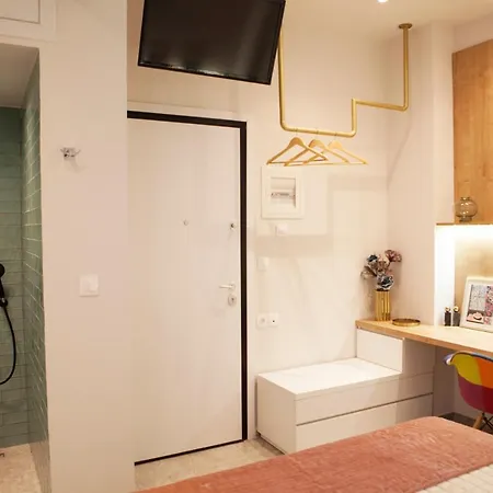 Appartement Ionos And *