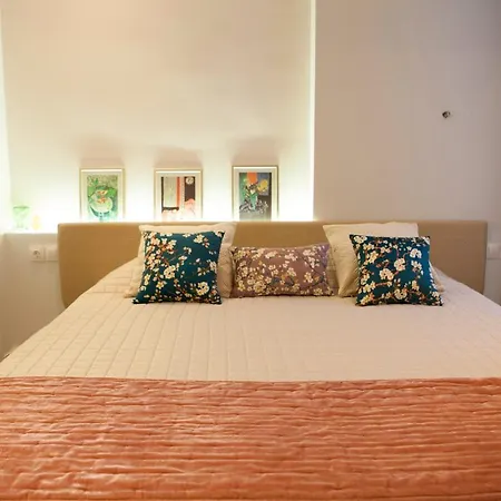 Ionos Apartment *